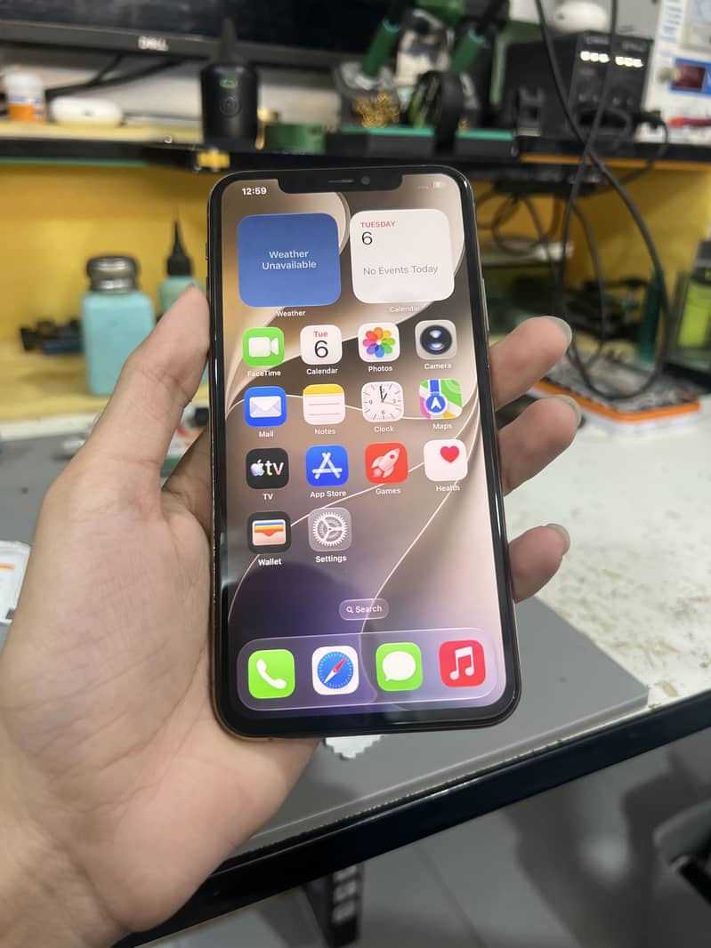 Apple iPhone 11 Pro Max 8