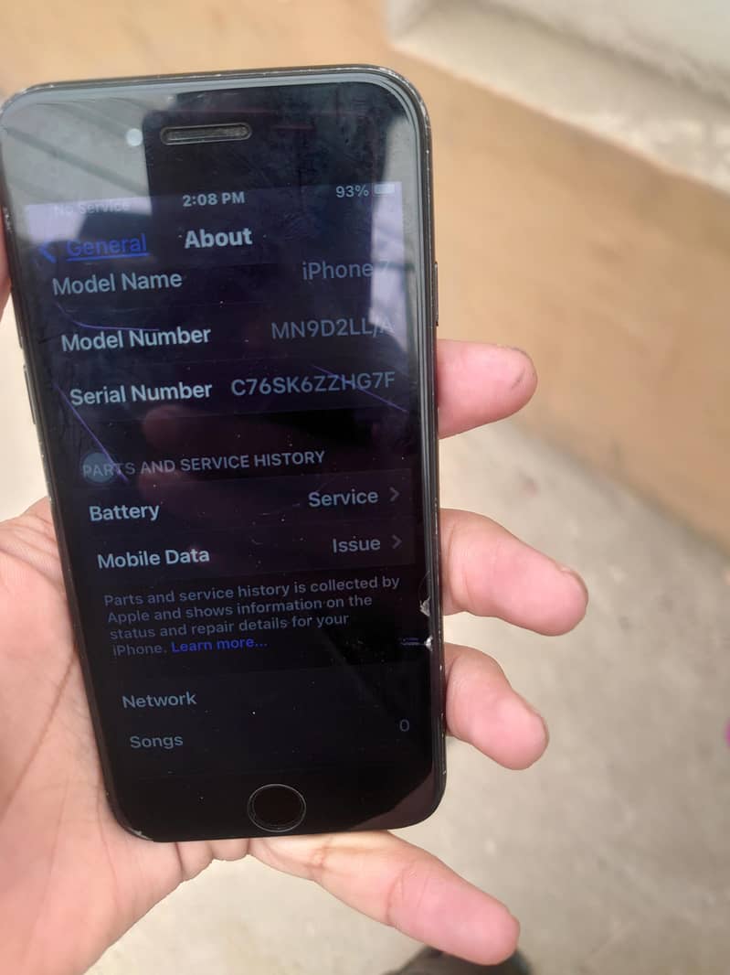 Apple iPhone 7 0