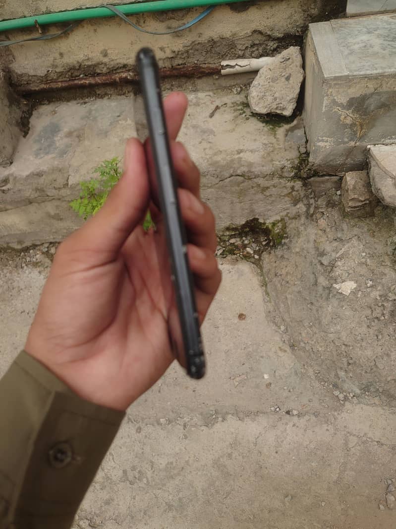 Apple iPhone 7 1