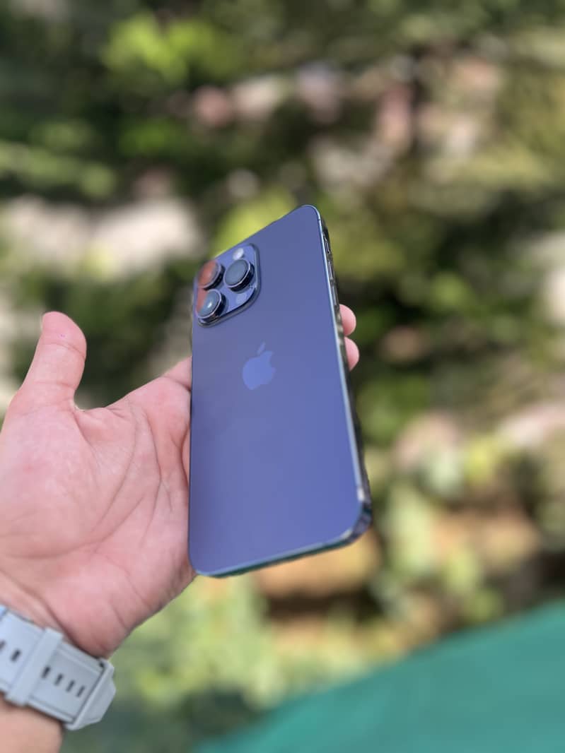 Apple iPhone 14 Pro Max 3