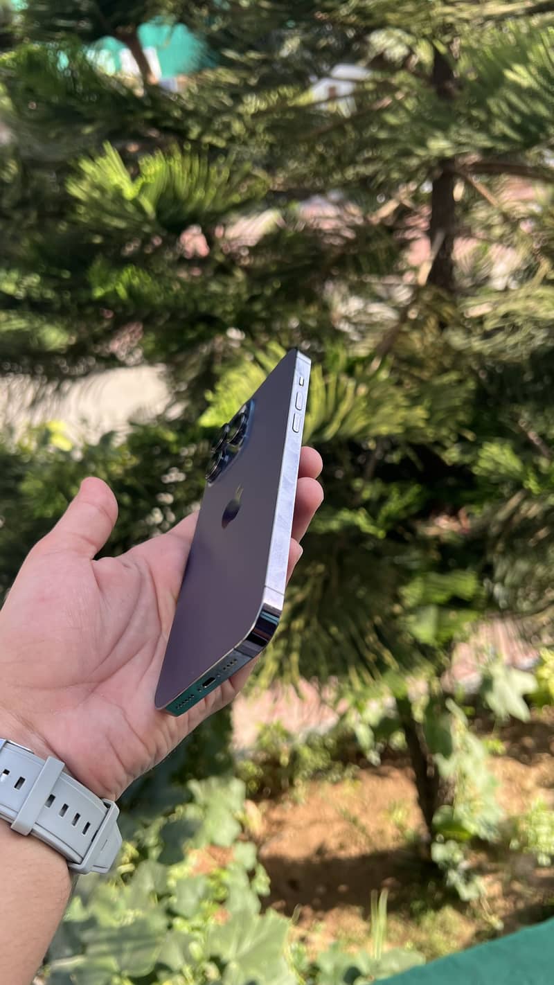 Apple iPhone 14 Pro Max 4