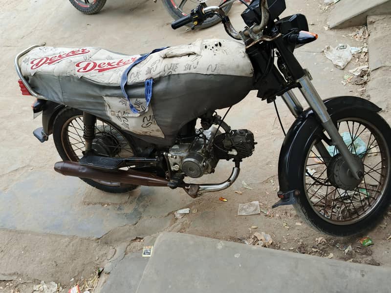 UNIQUE 2013 MODEL 9