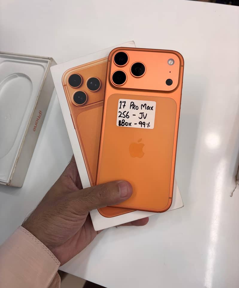 Apple iPhone 17 Pro Max 4