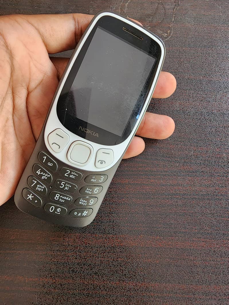 Nokia 3210 1