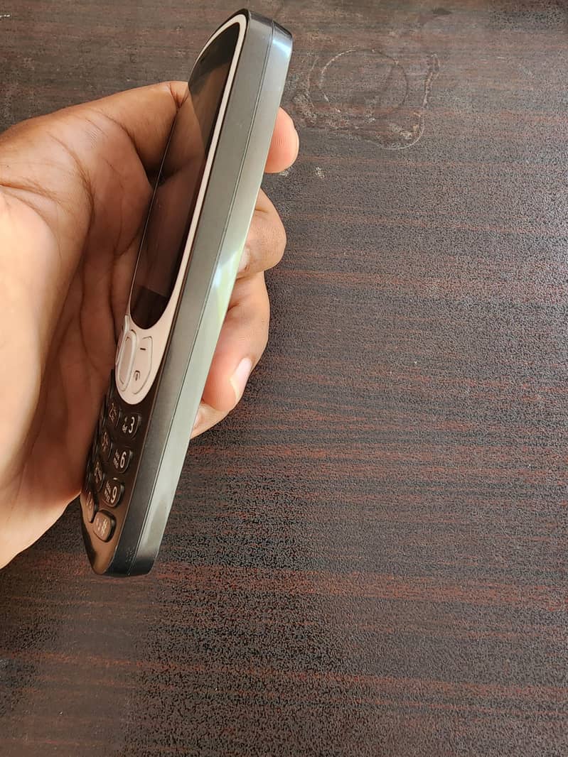 Nokia 3210 4
