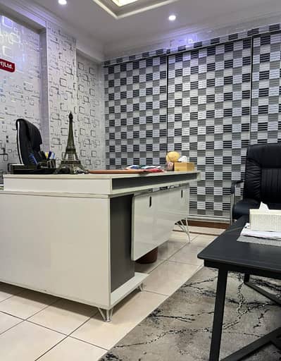F/10 markaz prime location 1st floor 1000sq 2,side corrner fully furnished office available for rent real piks