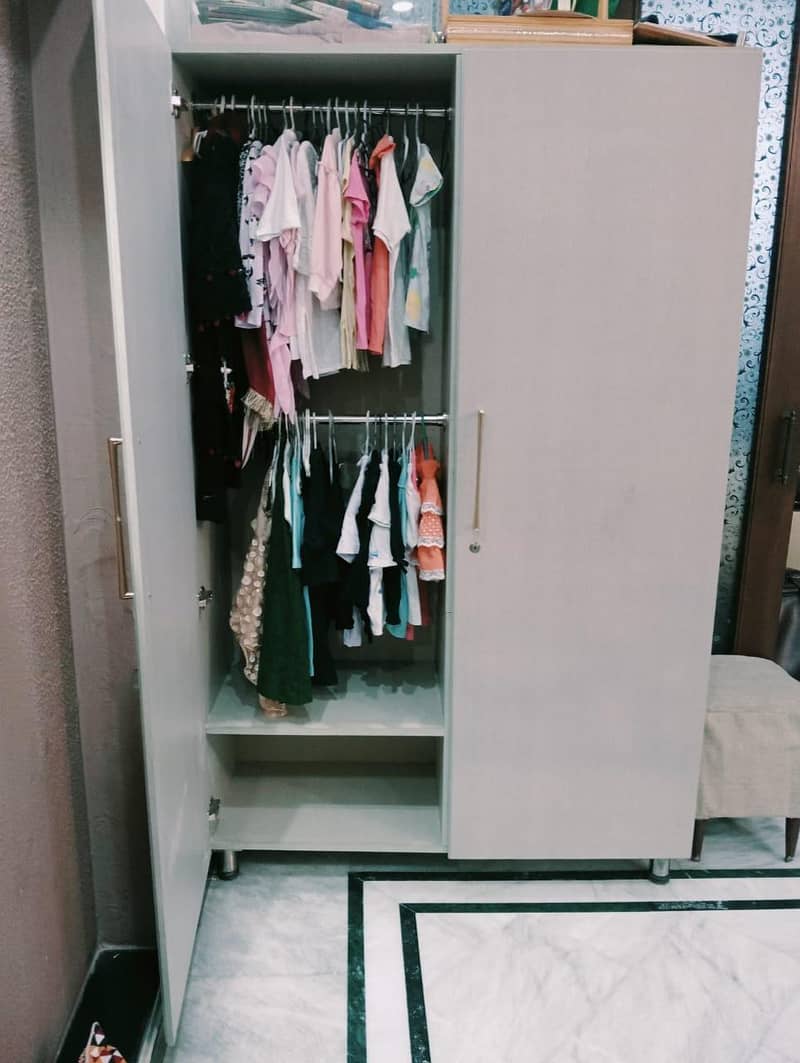 wardrobe 1