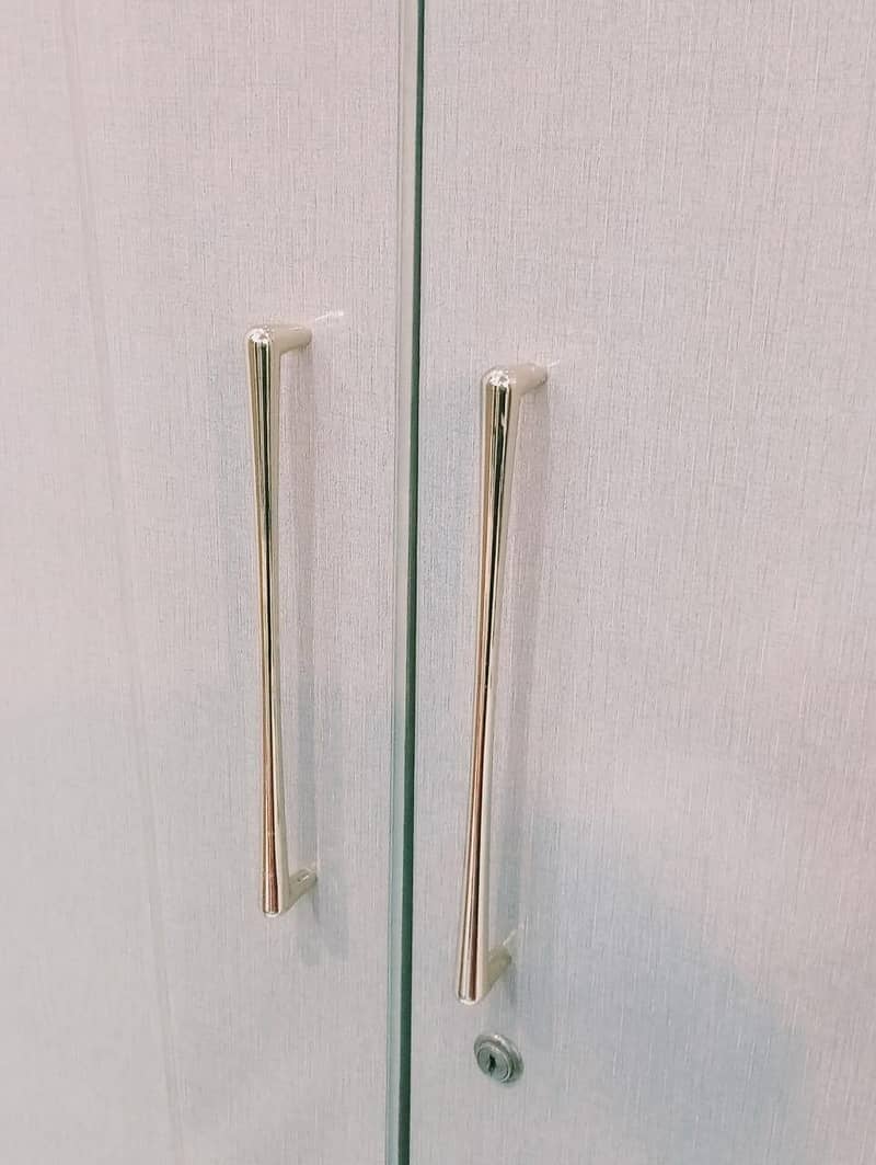 wardrobe 6