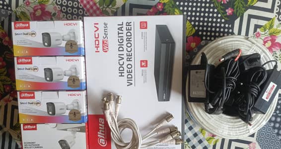 1 DAHUA DVR 8 channel DAHUA 2MP 3.6 MM 5 CAMERE