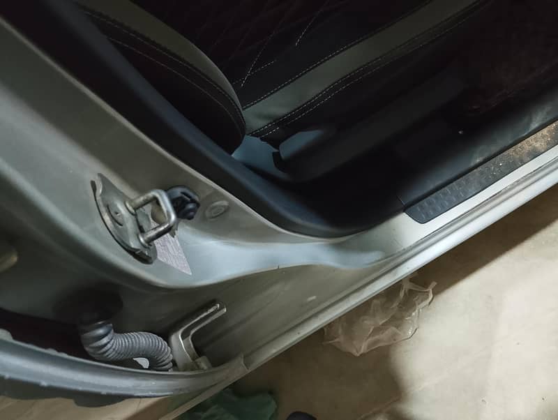 Suzuki Swift 2011 5
