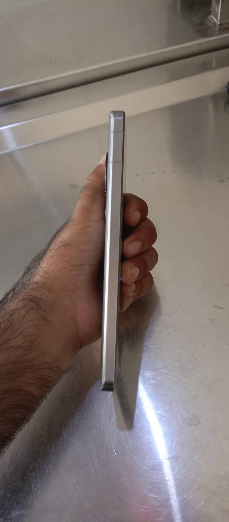Sharp Aquos r7 6