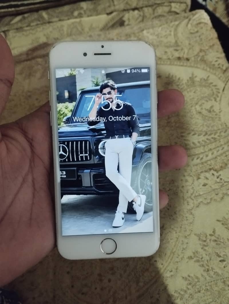 Apple iPhone 6S 4