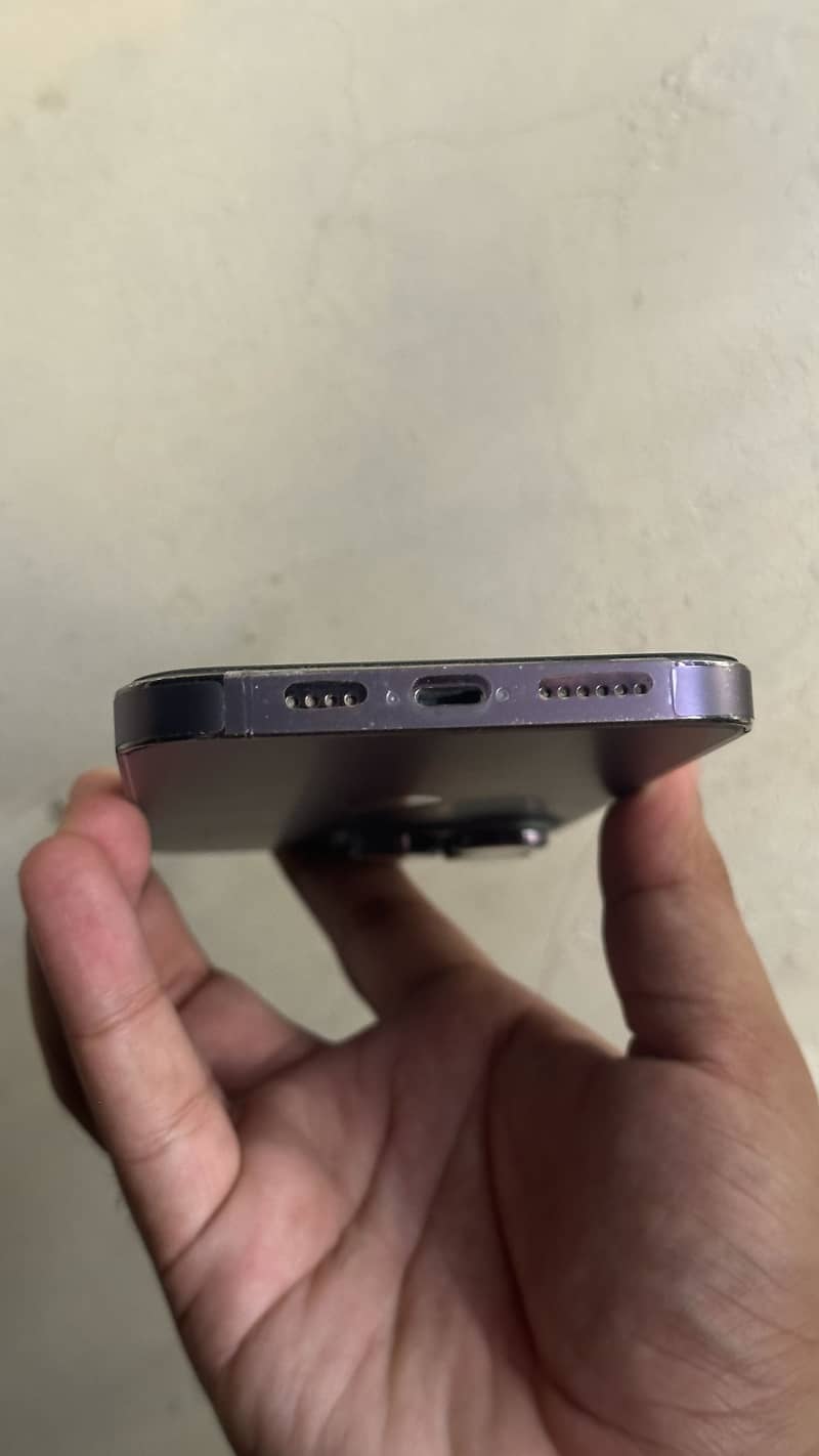 Apple iPhone 14 Pro Max 4