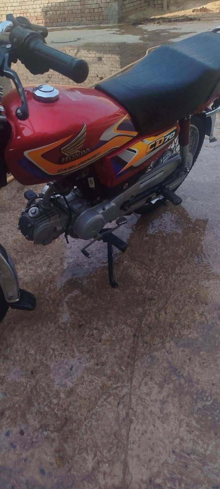 CD 70 BEST MODEL 0
