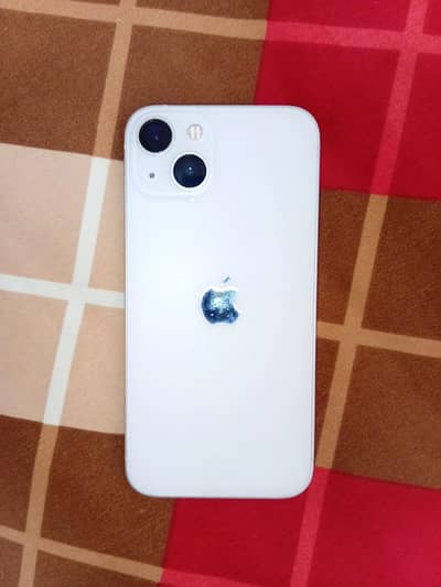 Apple iPhone 13