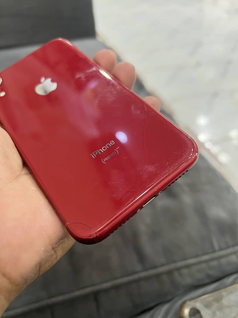 Apple iPhone XR 7