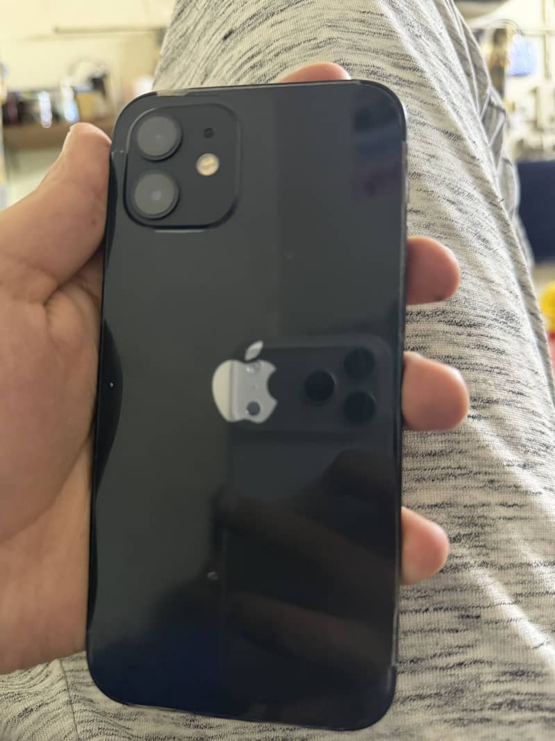 Apple iPhone 12 2