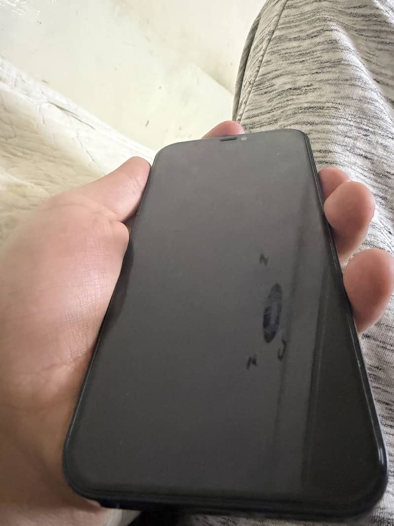 Apple iPhone 12 6