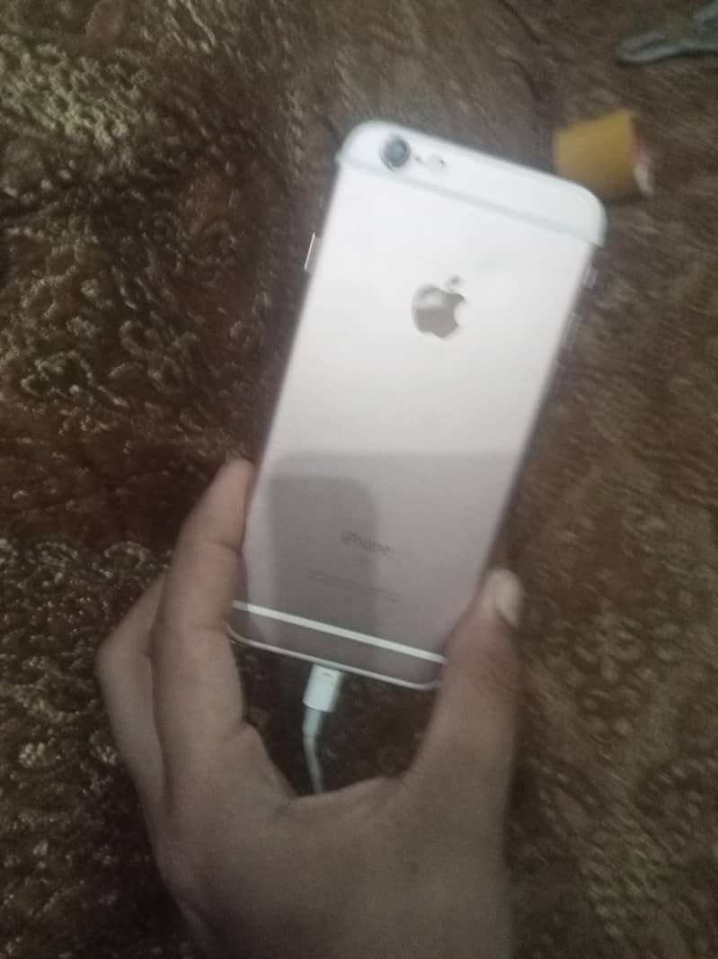 Apple iPhone 6S 2