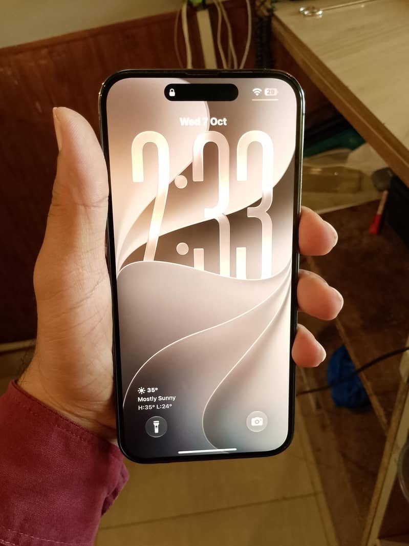 Apple iPhone 14 Pro Max 0
