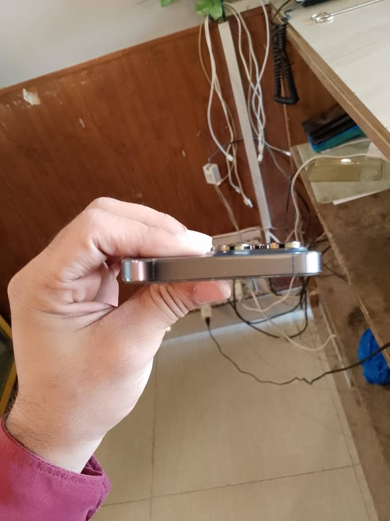 Apple iPhone 14 Pro Max 3