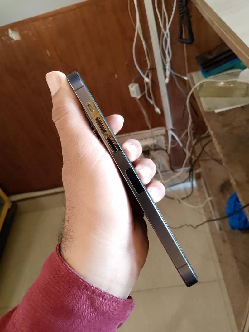 Apple iPhone 14 Pro Max 5