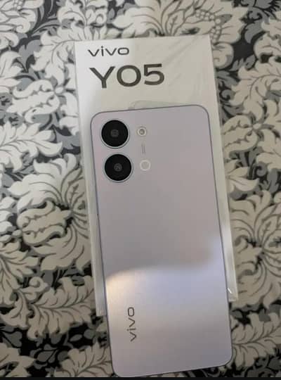 Vivo y05 4+4/64 urgent sale seriously buy contact