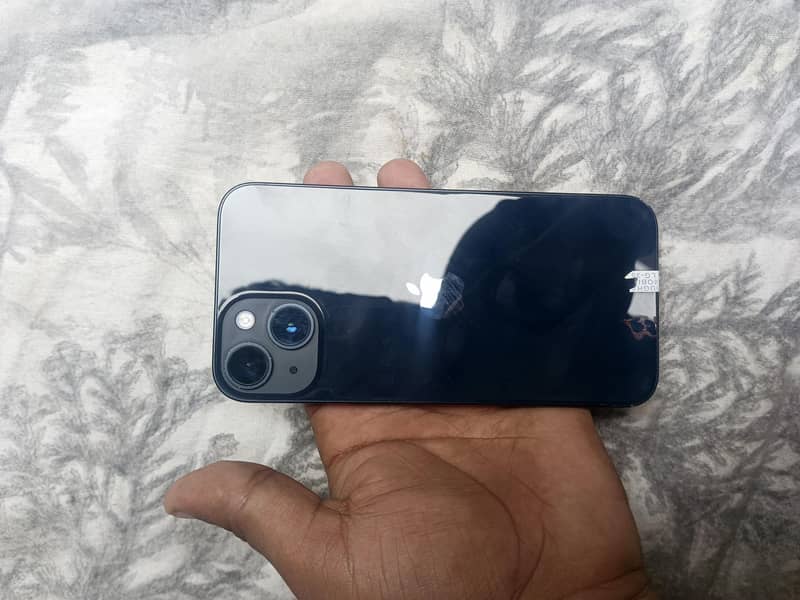 Apple iPhone 14 3