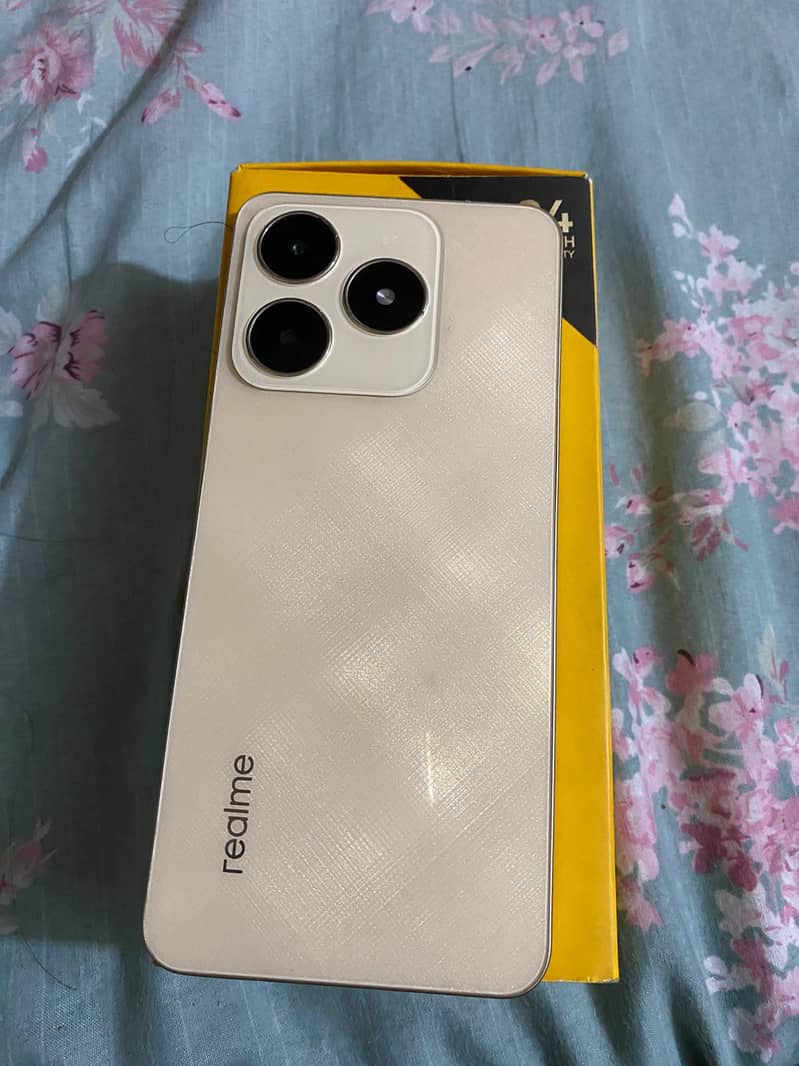 Realme C61 3