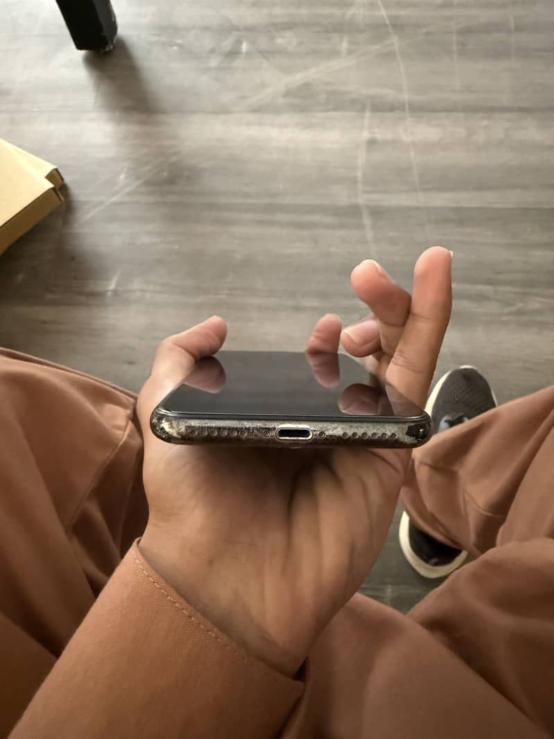 Apple iPhone X 0