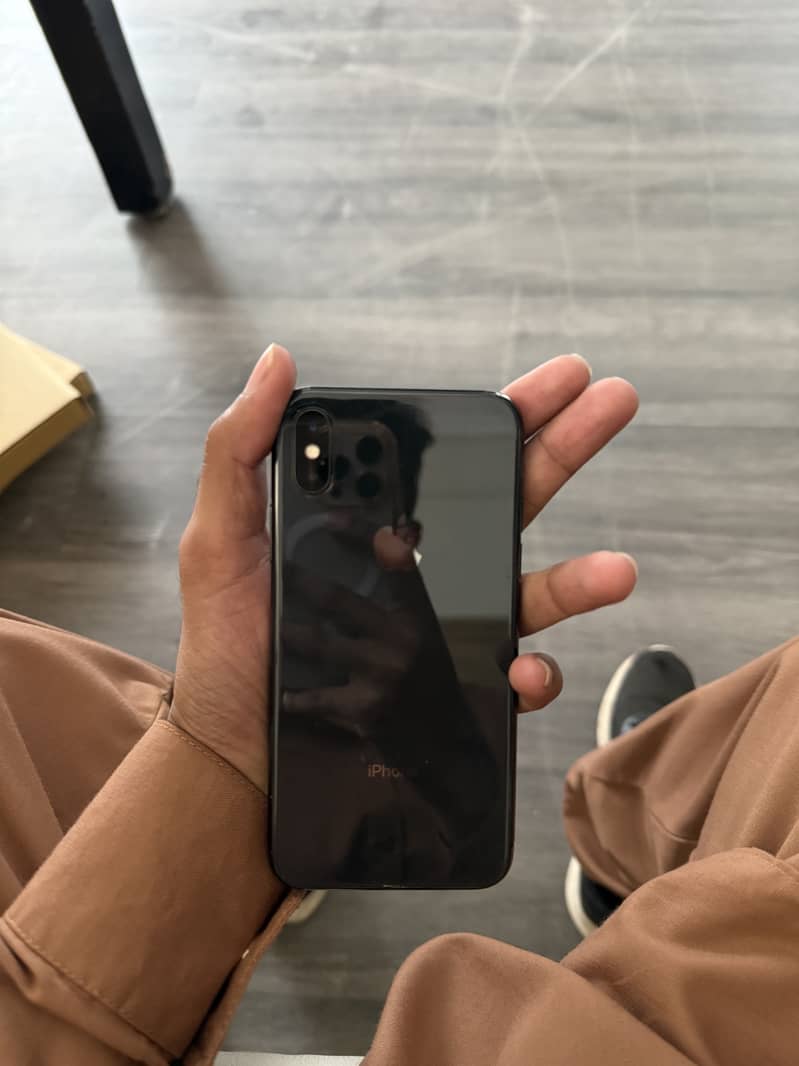 Apple iPhone X 3