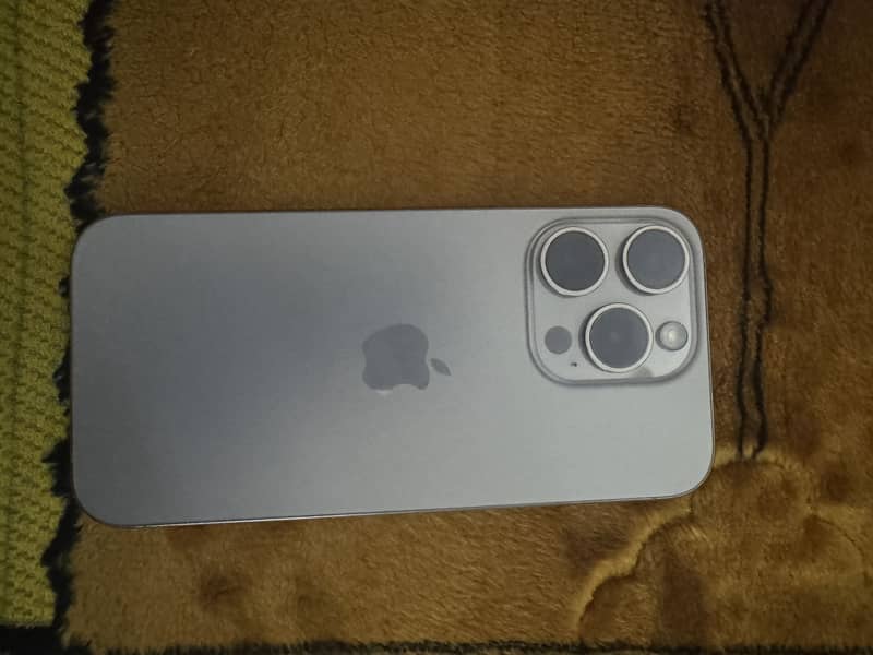 Apple iPhone 15 Pro 6