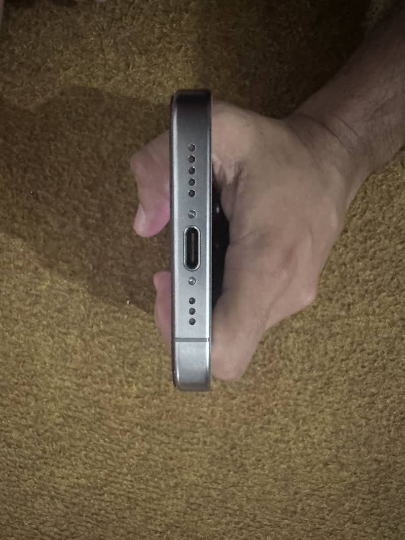 Apple iPhone 15 Pro 7