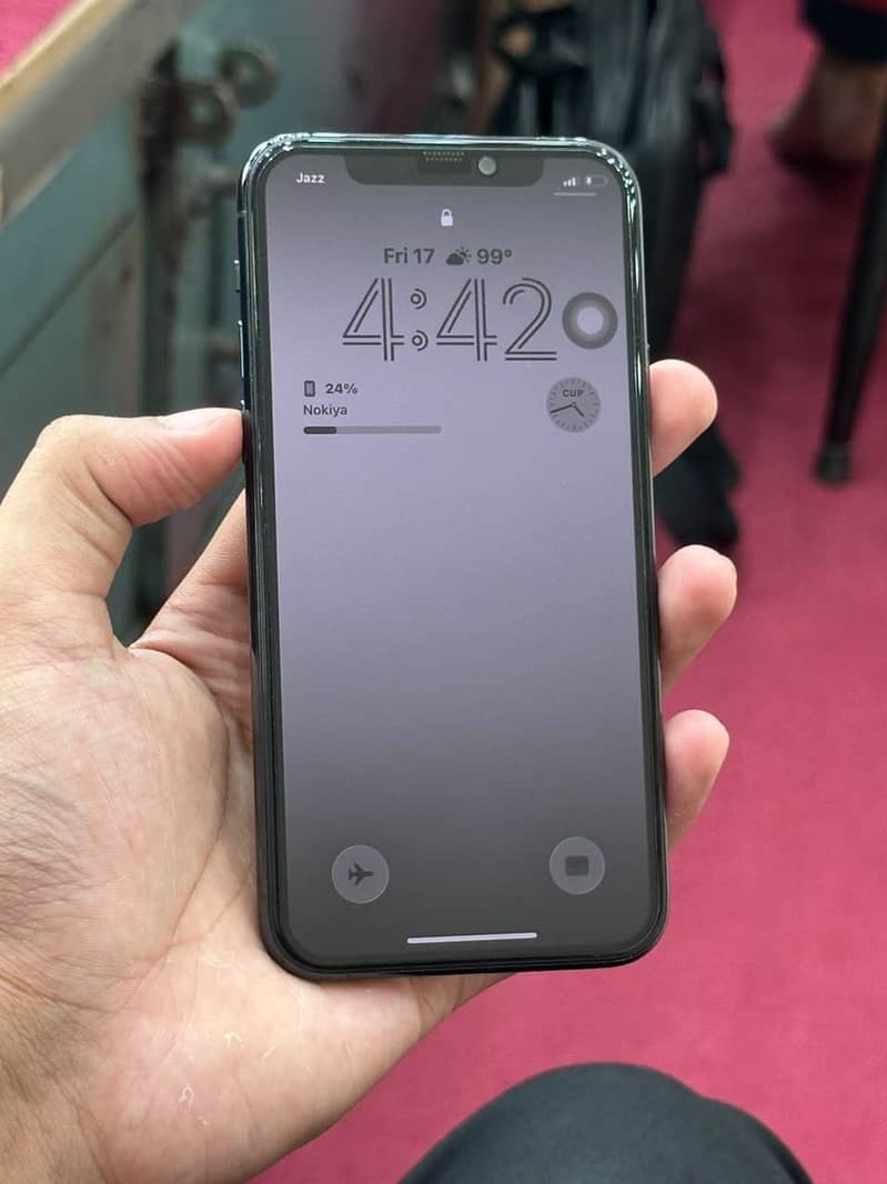 Apple iPhone 11 Pro 2