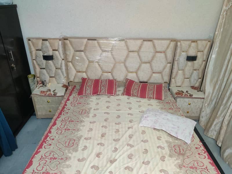 BedSet With Side tables and Dressing table 1