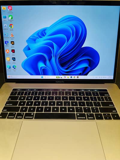 MacBook Pro 2018 Touch Bar - 16GB RAM | 512 GB SSD | Neat Condition