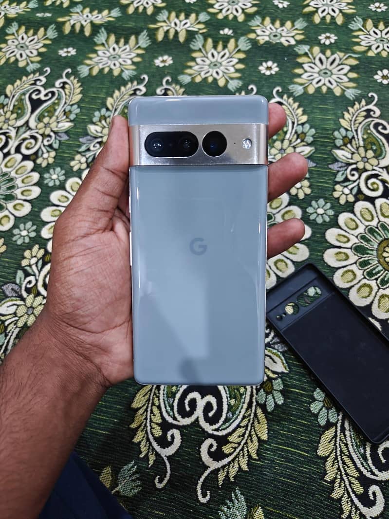 Google Pixel 7 Pro 2