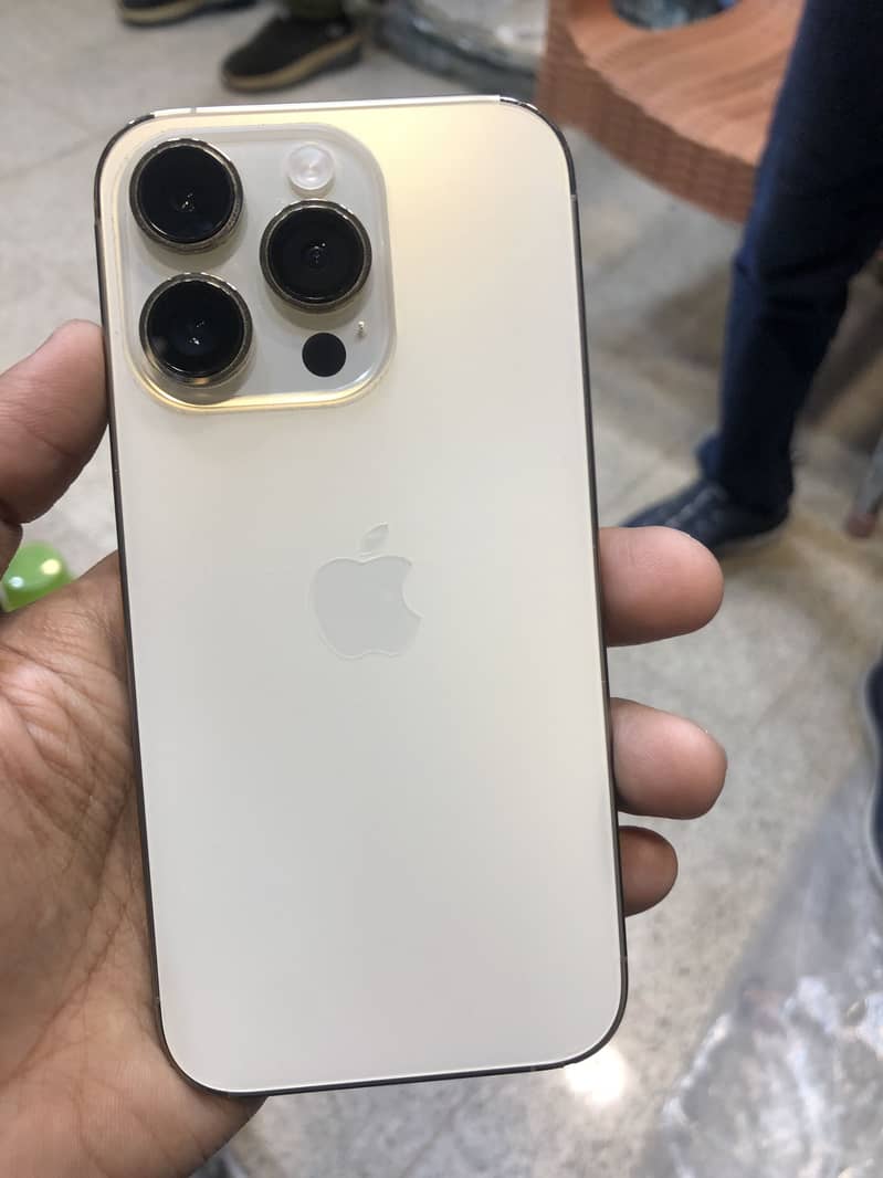 iPhone 14 Pro 3