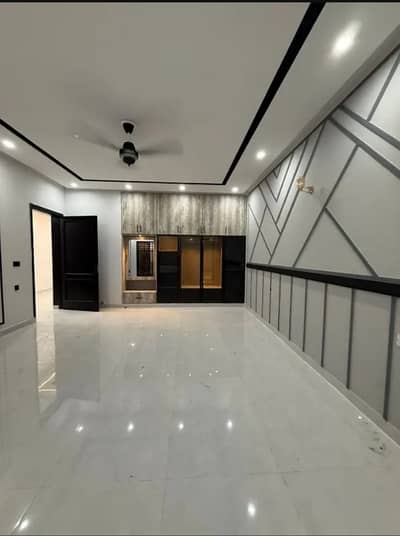 1 Kanal Upper Portion Available For Rent In Valencia Town