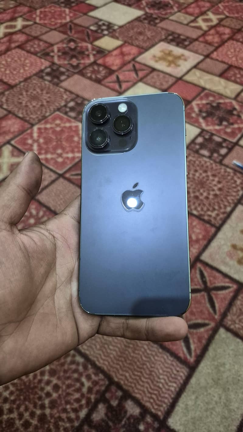 Apple iPhone 14 Pro Max 0