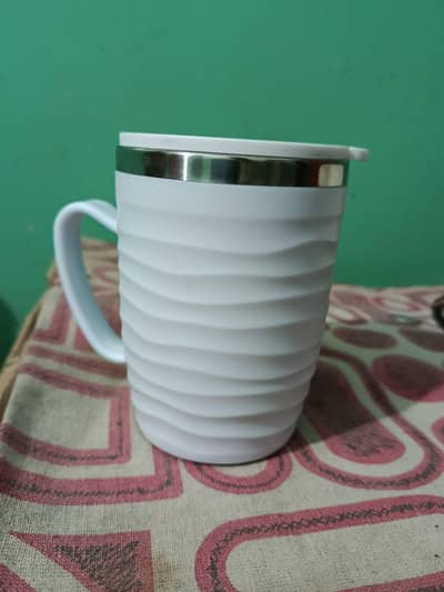 Beautiful White Coffee Tea Mug with Lid – Premium Design