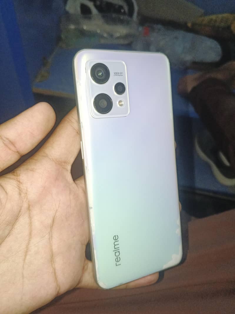 Realme 9 0