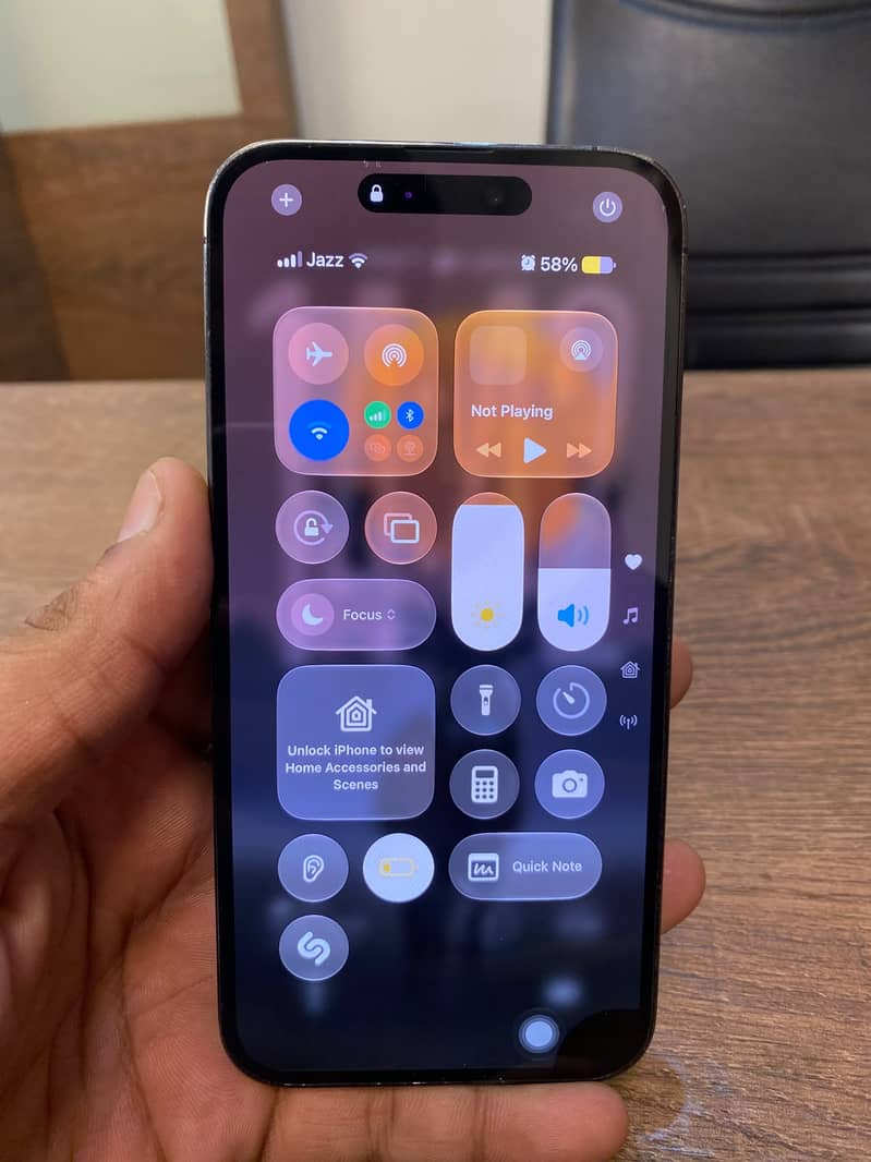 Apple iPhone 14 Pro Max 1
