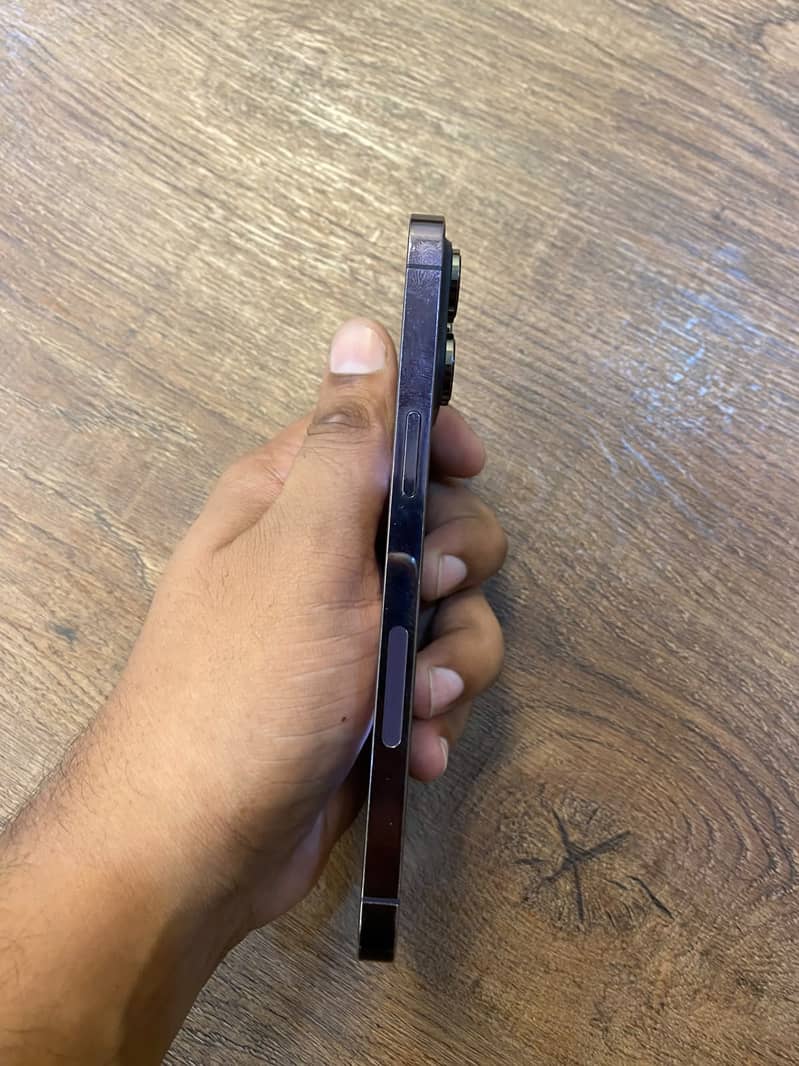 Apple iPhone 14 Pro Max 6