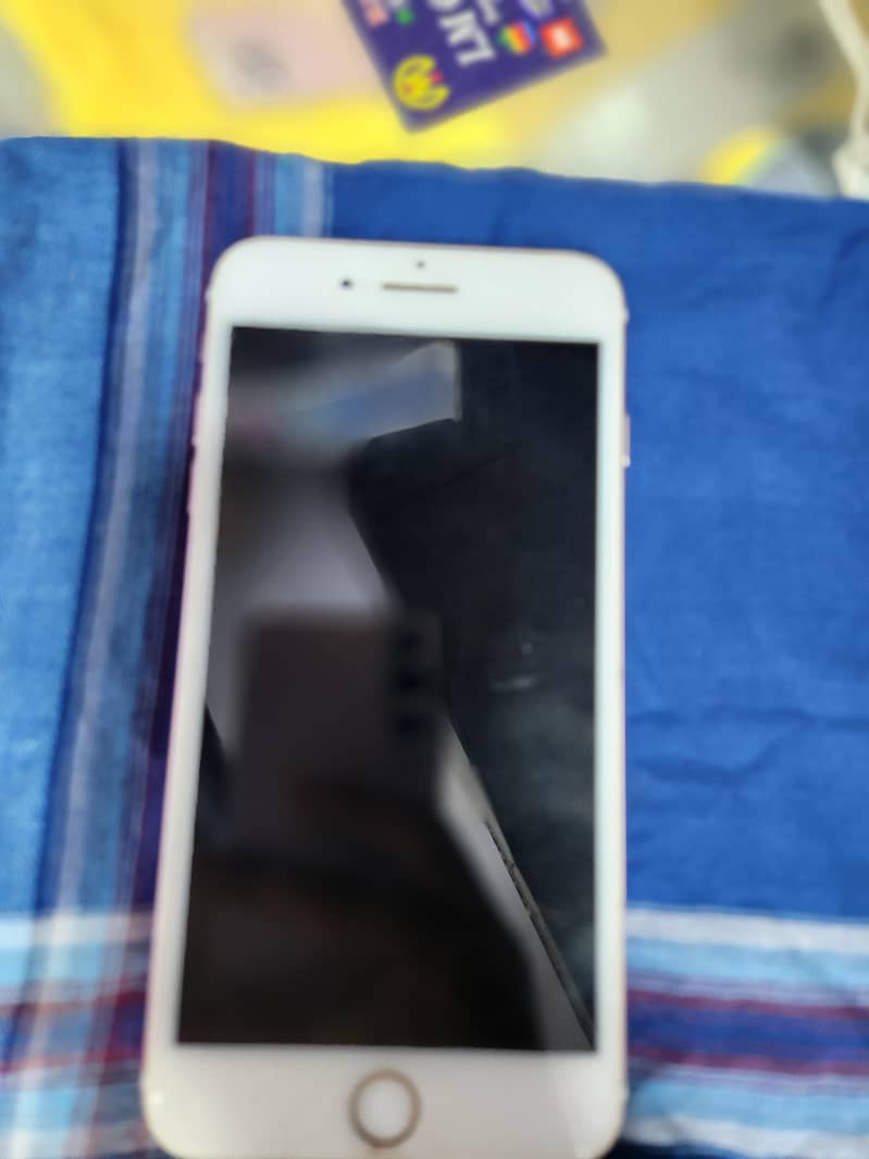 Apple iPhone 7 Plus 4