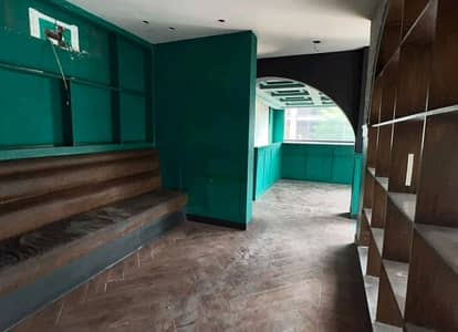 Prime Location Shop Of 1900 Square Feet Is Available For rent