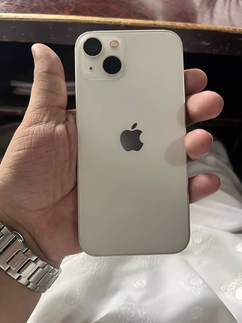 Apple iPhone 13 0