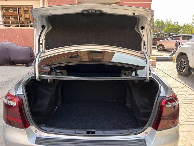 Toyota Corolla Axio 2015 7