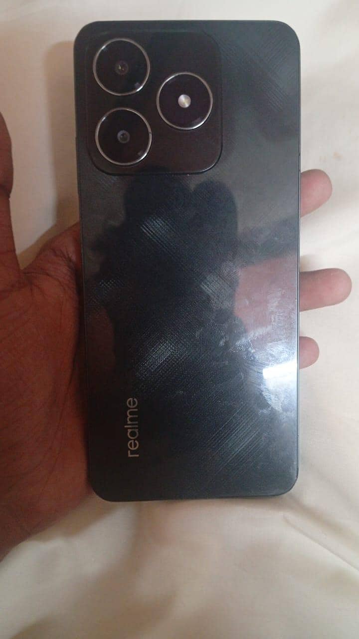 Realme C61 1