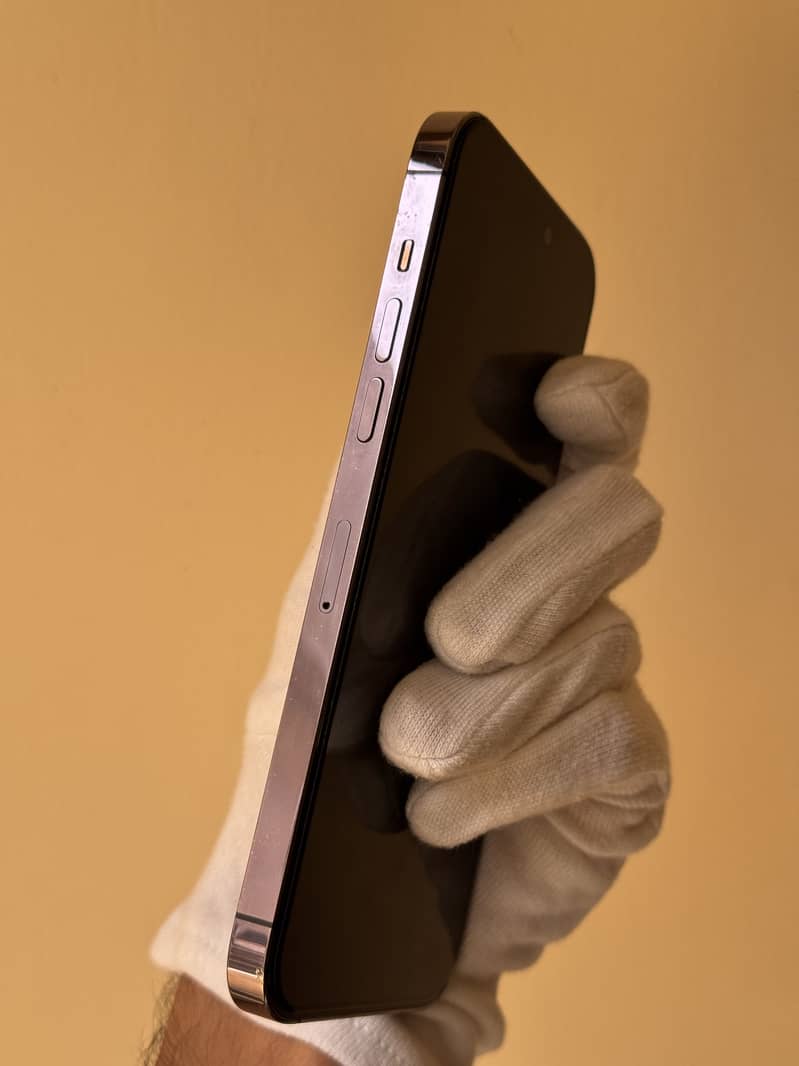Apple iPhone 14 Pro Max 4